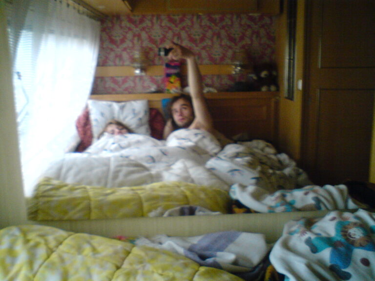 La Mia Notte di Fuoco su uno Yacht Privato in Mediterraneo