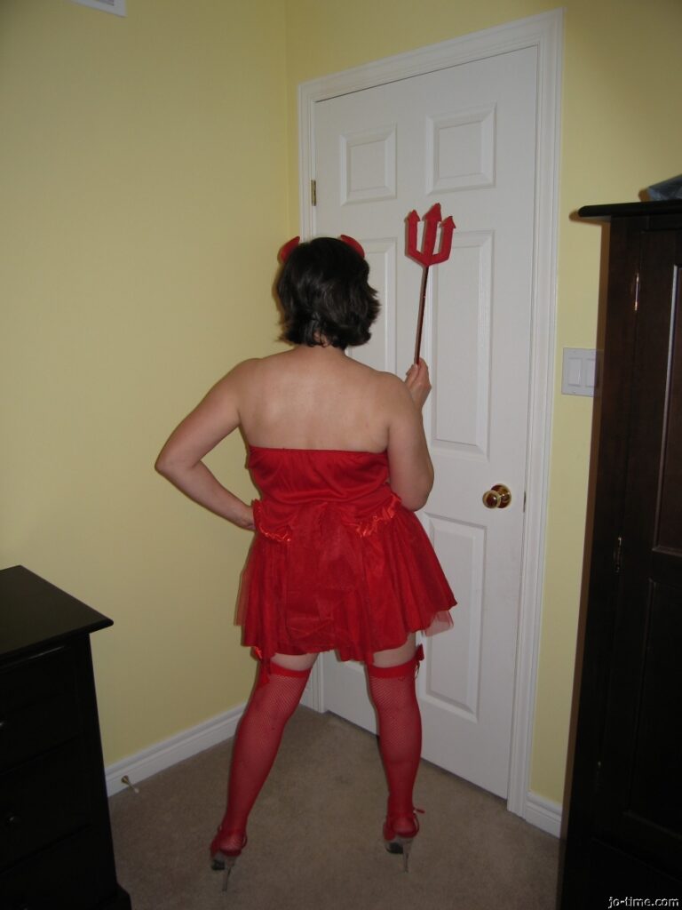 La Mia Notte di Fuoco su uno Yacht in Mediterraneo