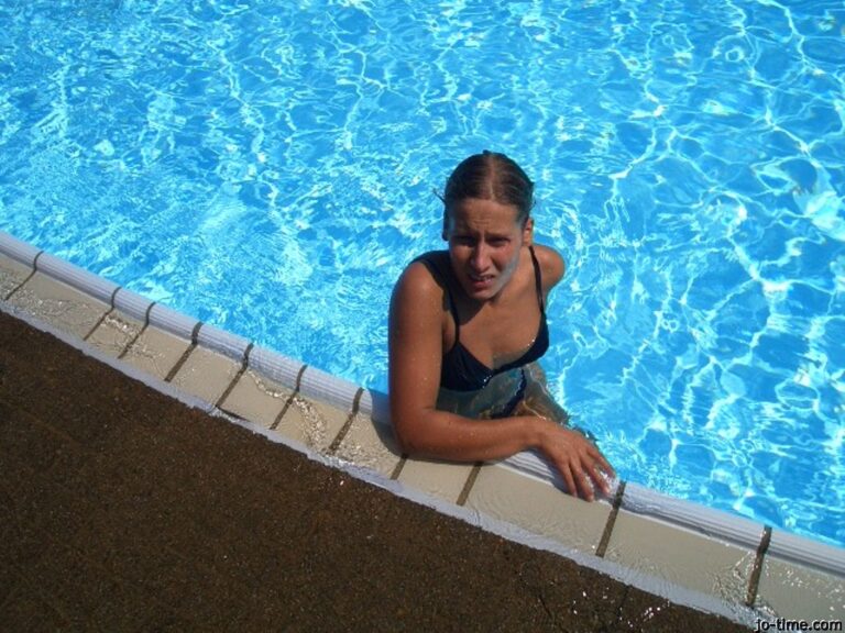 La Mia Passione Lesbica in una Villa sul Mare Mediterraneo