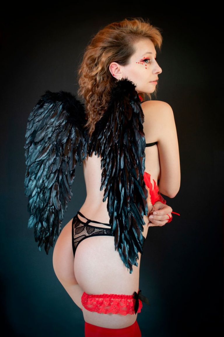 Giovane donna seducente